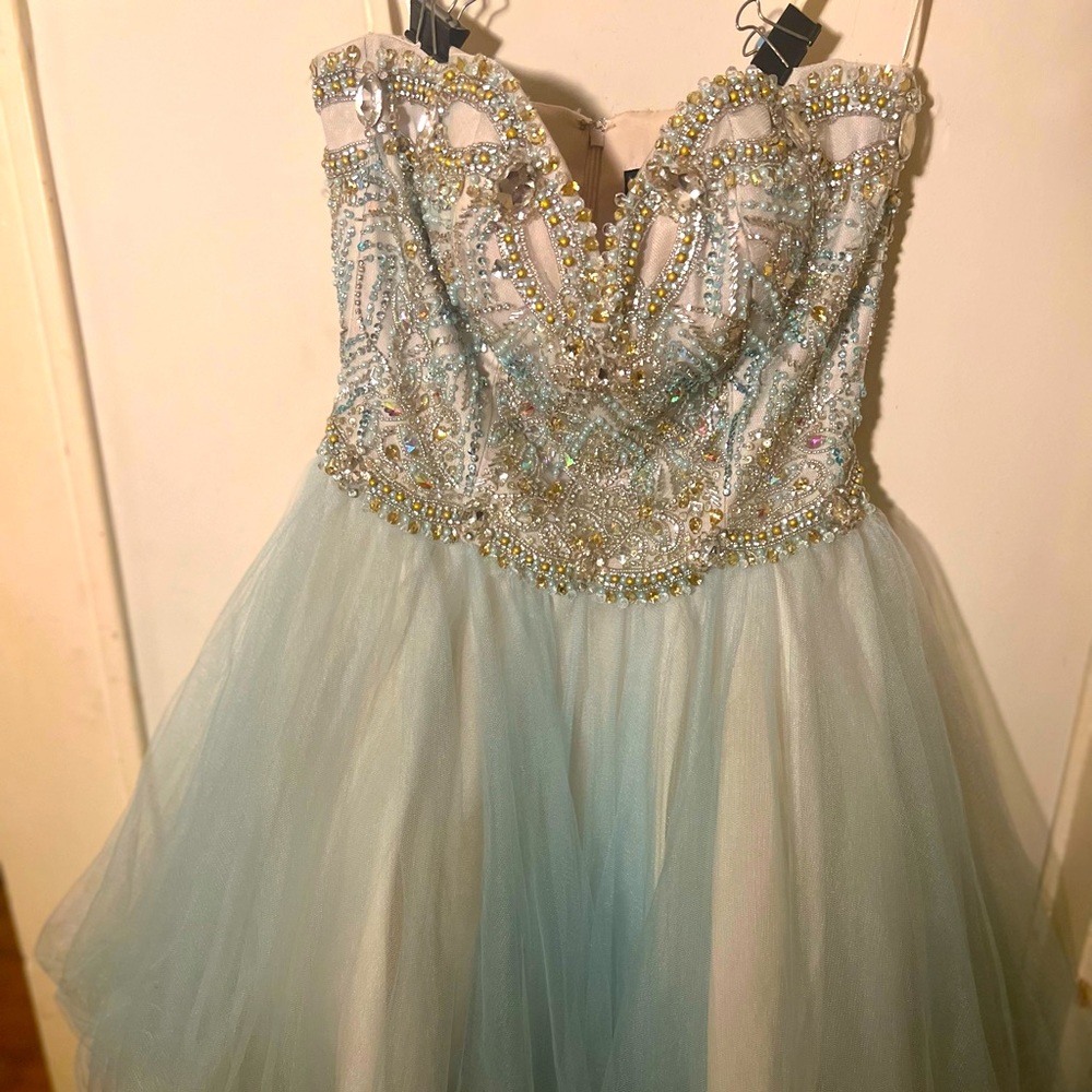 Absolutely Flawless Baby Blue Terani Couture Cocktail Dress Size 4.